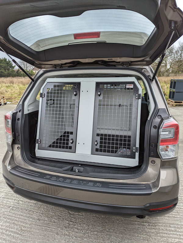 DB57 - Double Dog Transport Cage