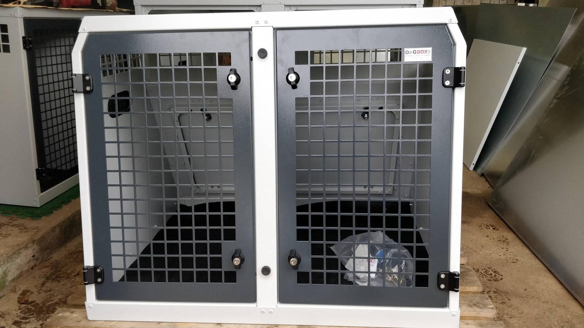 DB11 - Double Dog Transport Cage