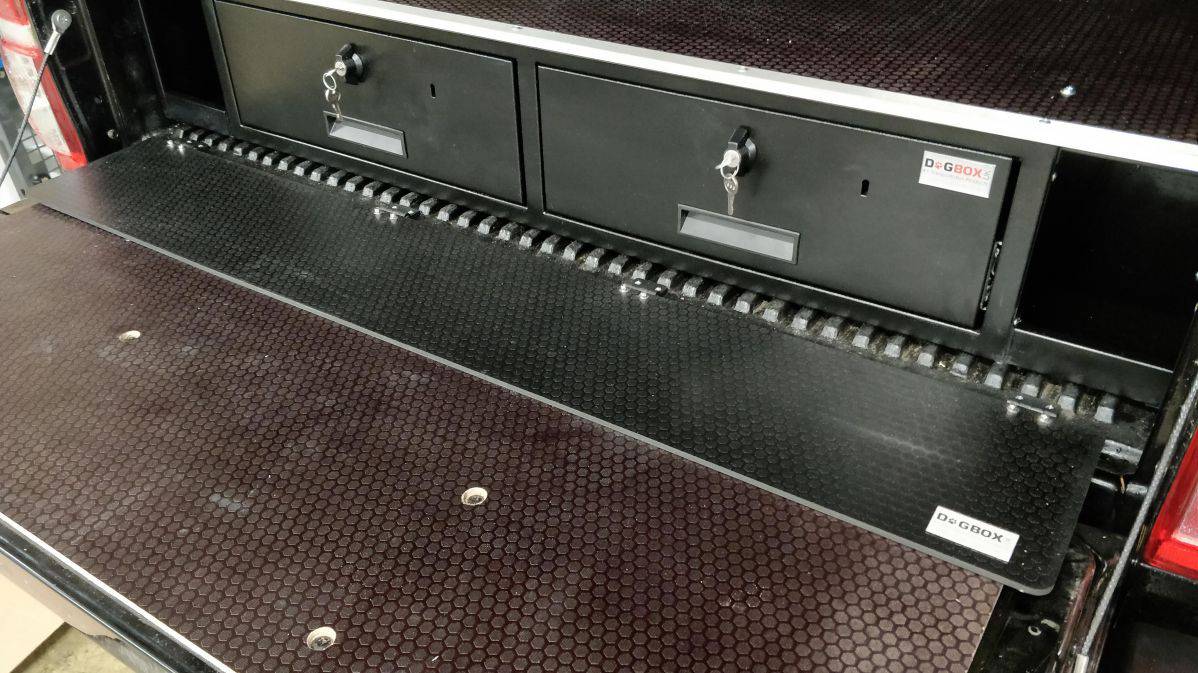 Tailgate Gap Protection Flap